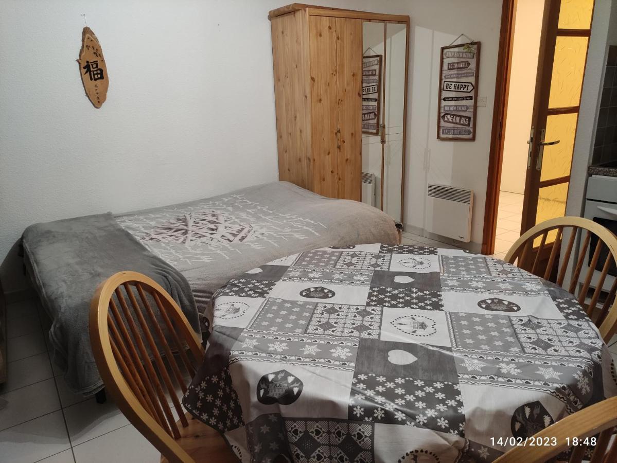 Studio Vue Sur Lac Et Montagne Savines-le-Lac Exterior foto
